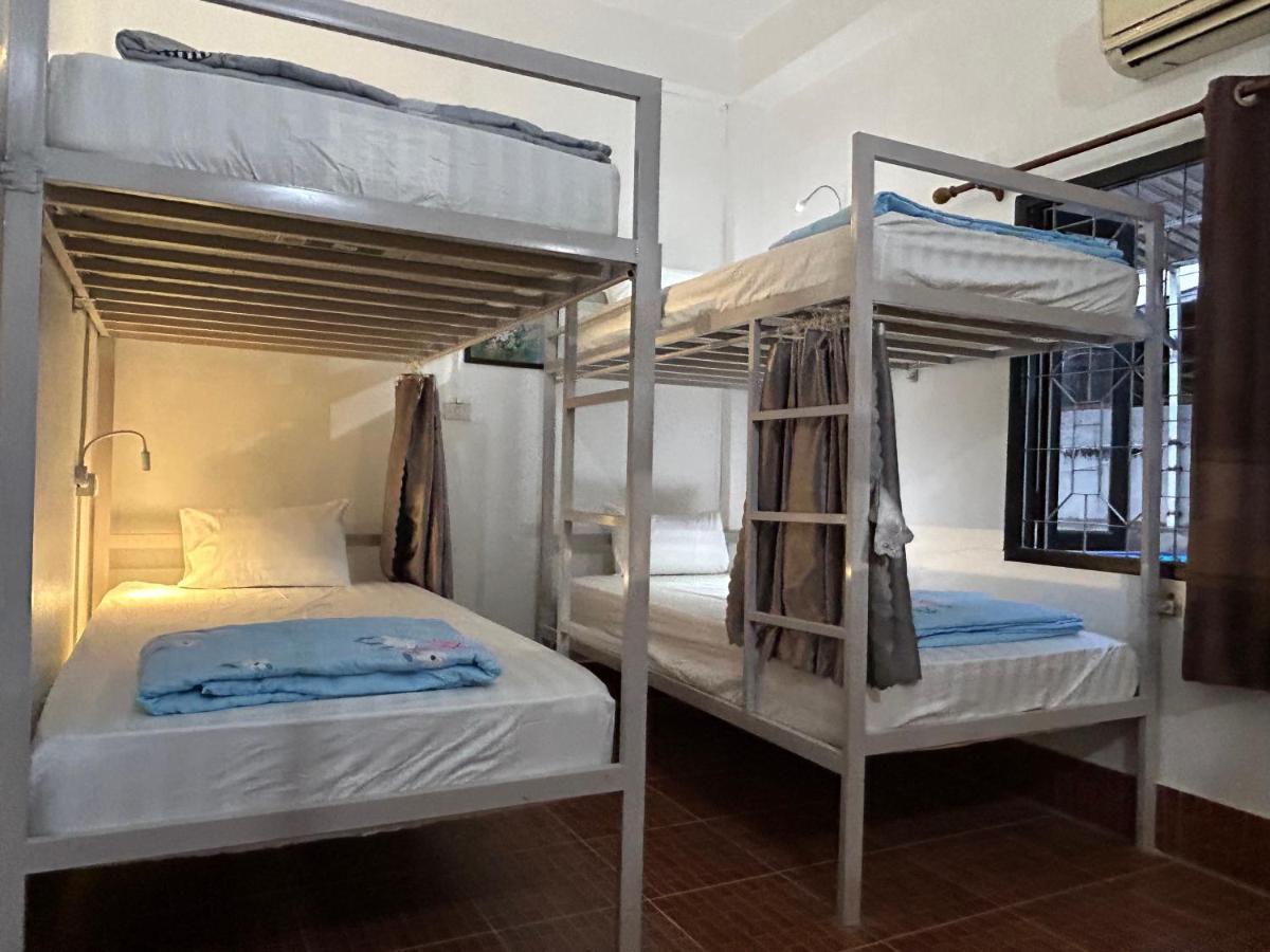 Vang Vieng Backpackers Hostel Екстериор снимка