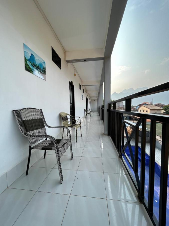 Vang Vieng Backpackers Hostel Екстериор снимка