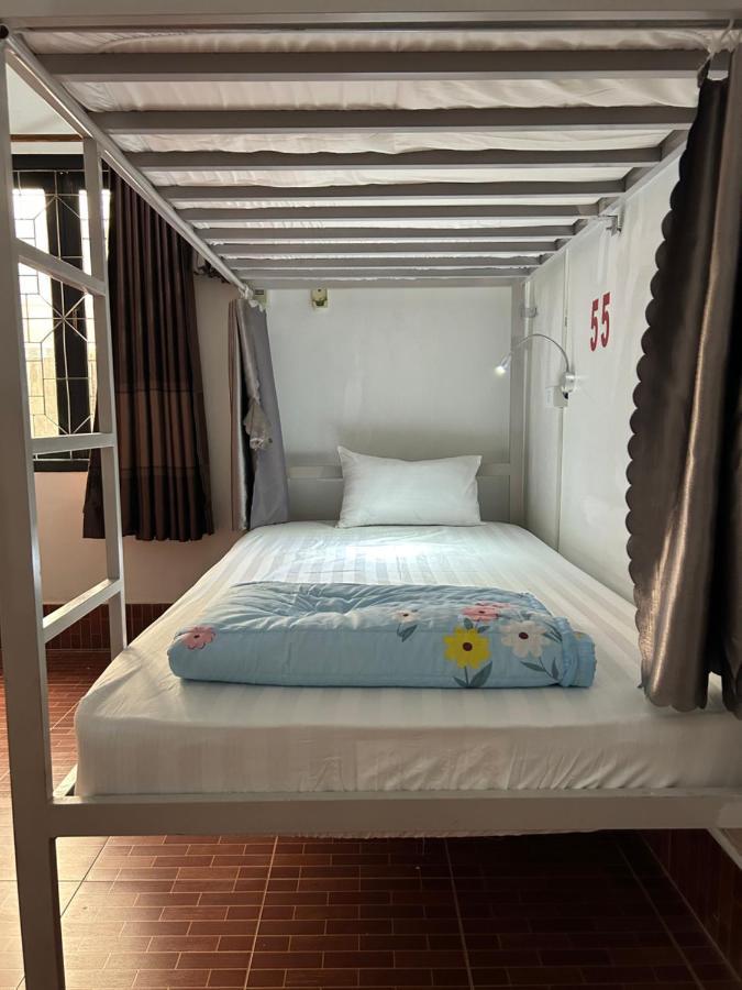 Vang Vieng Backpackers Hostel Екстериор снимка
