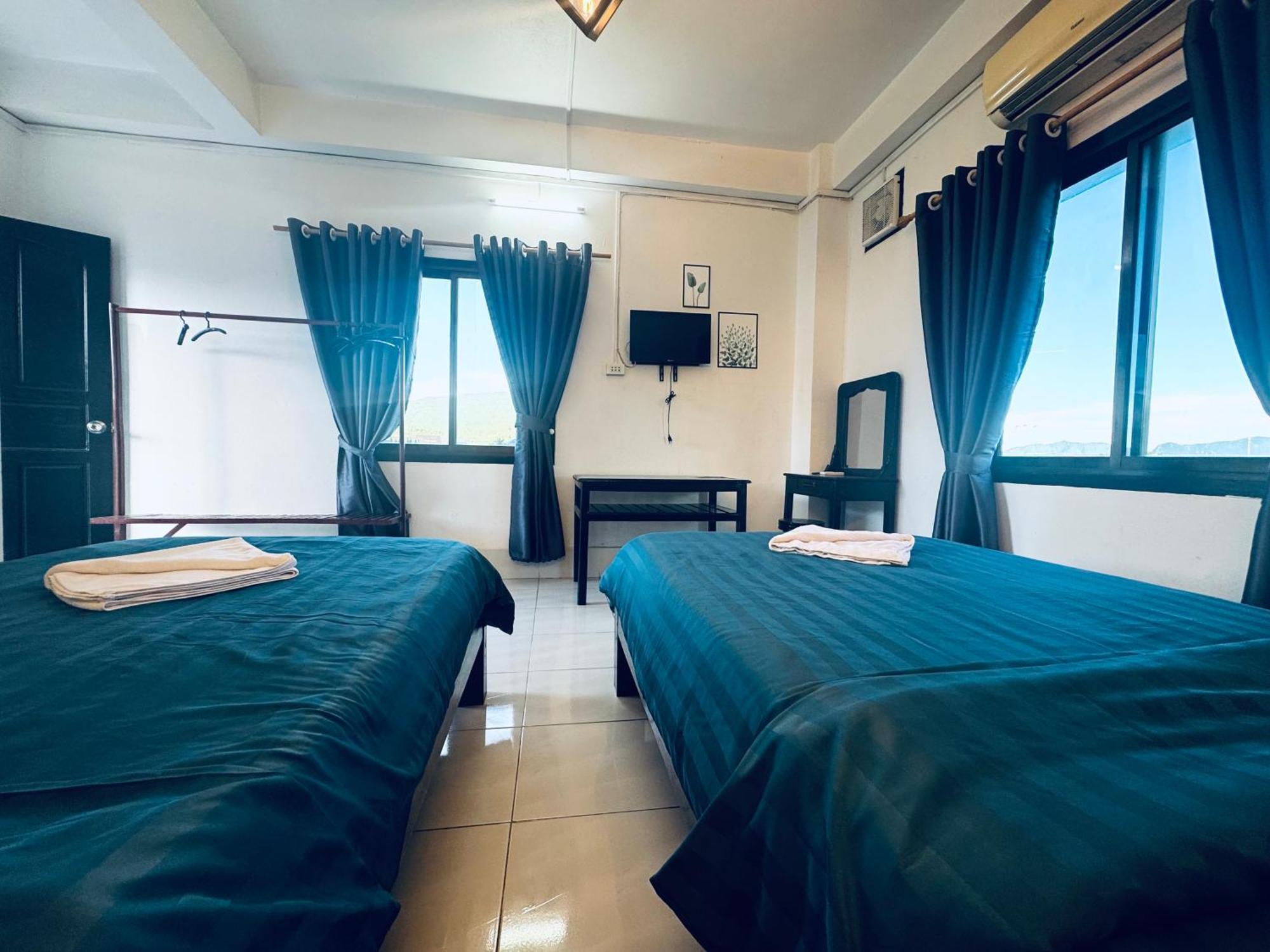 Vang Vieng Backpackers Hostel Екстериор снимка
