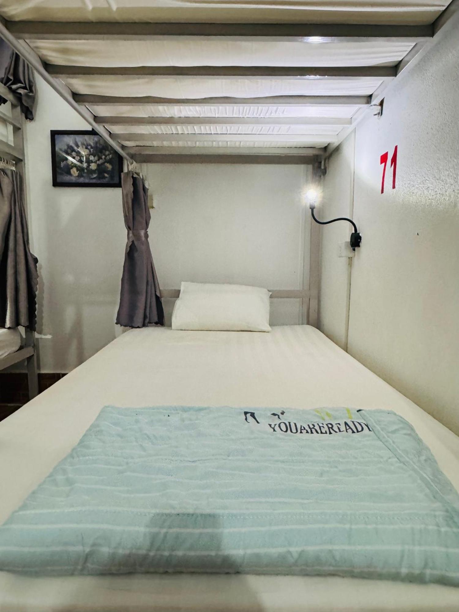 Vang Vieng Backpackers Hostel Екстериор снимка